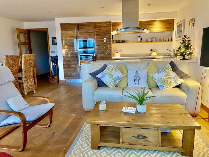 Top 10 Vacation Rentals In Falmouth, UK Updated 2024 Trip101