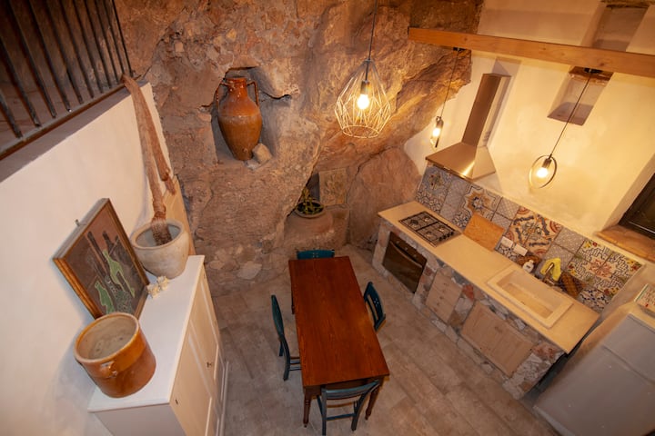 Casa Vacanza La Rocca Forza D Agro Sicilia Earth Houses For Rent In Forza D Agro Sicilia Italy