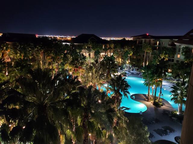 Vegas weekend! Royal Tahitian Suite