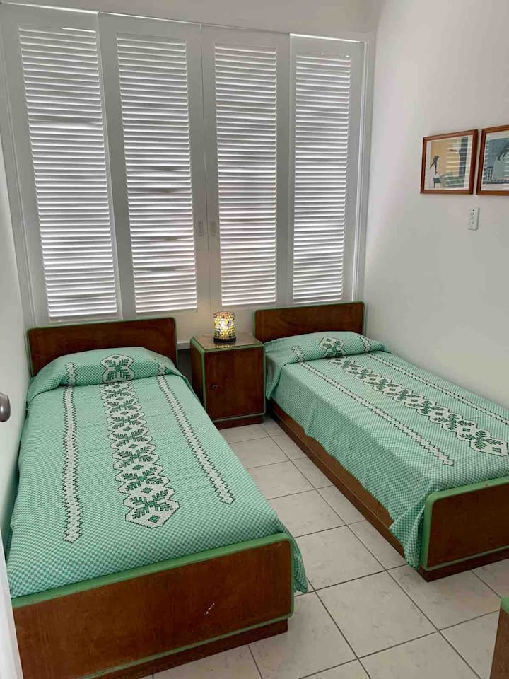 Izba s 3 jednolôžkami 