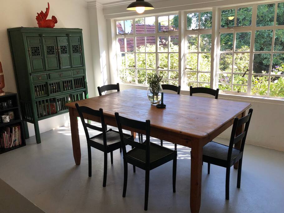 Kitchen (open-plan)
