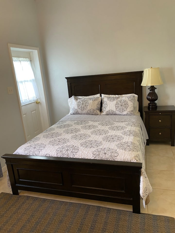 غرفة النوم الثانية 