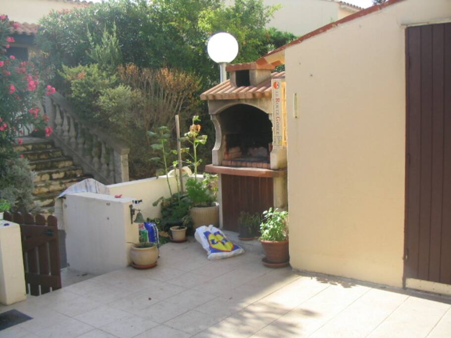 La terrasse - avec une barbecue