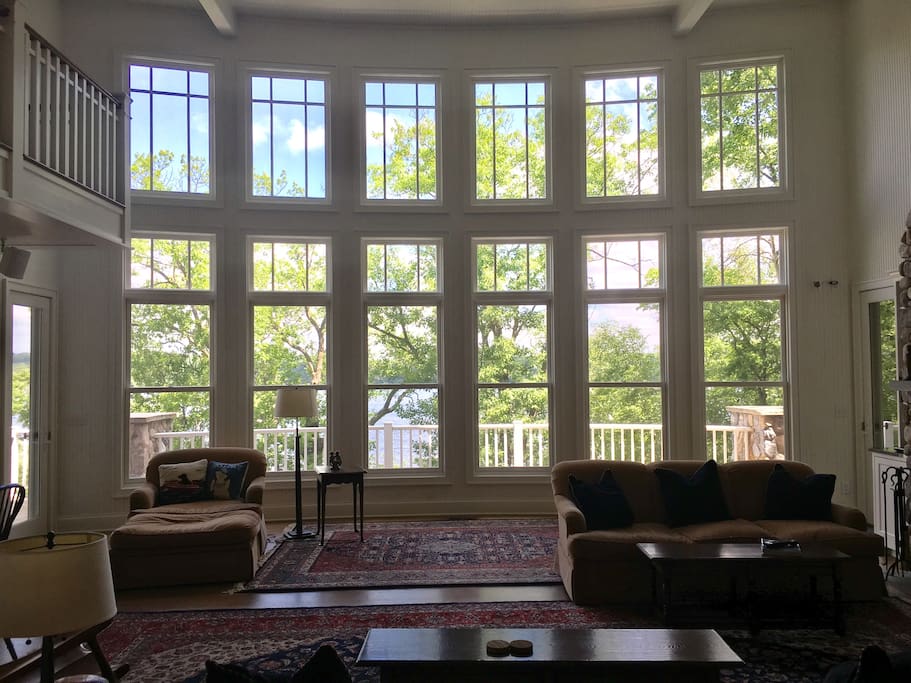 Main room, 1st floor.