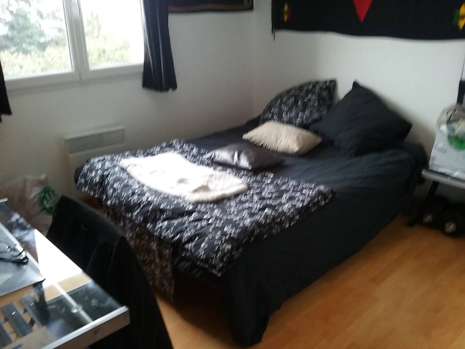 CHAMBRE DEUX PERSONNES