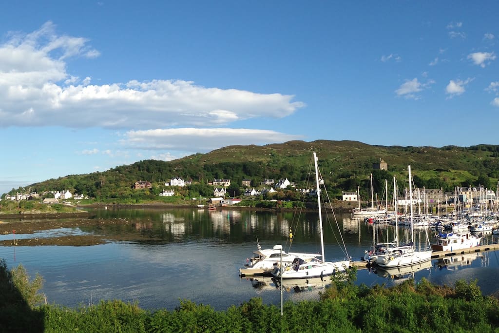 Tarbert Harbour