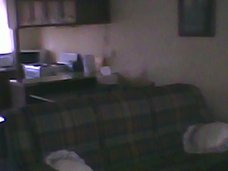lounge looking to kitchen