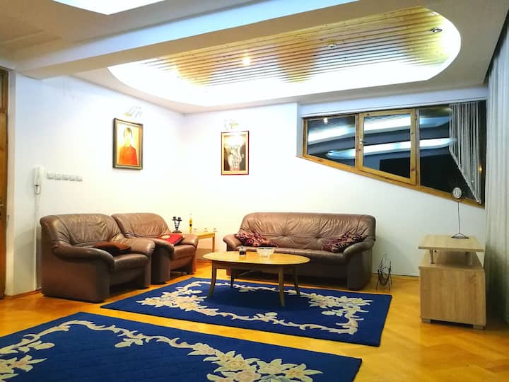 Spacious Sunny Duplex Apartment In Skopje - Skopje