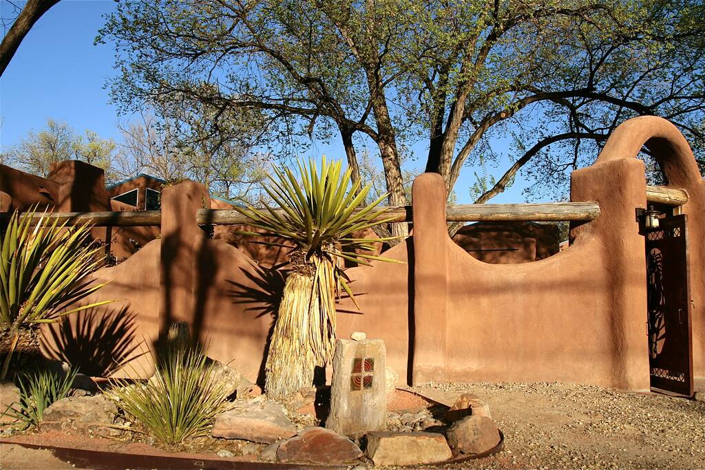 Get away from it all in Corrales!