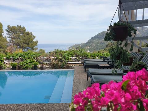 villa with citrus private pool and sea views