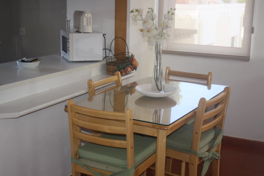 Villa 150 2 One Bedroom - Dining.JPG
