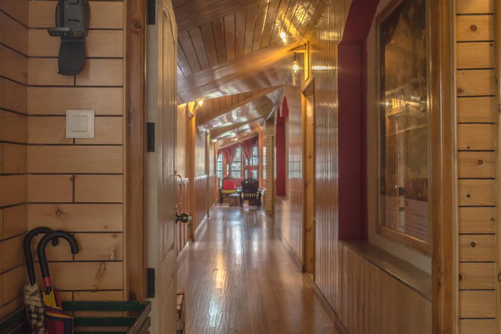 Accessible Entrance Walkway - all rooms on one floor, ground level.