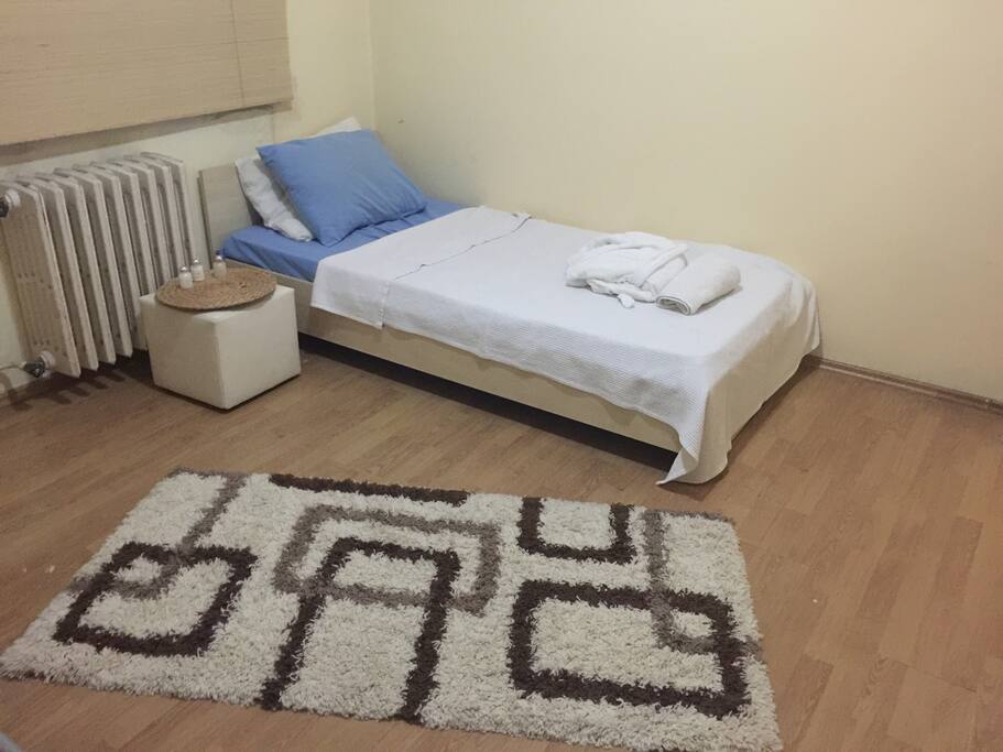 Single bedroom