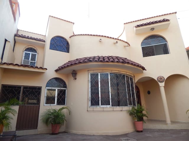 Casa Angelica, Big House close to Playa Madera
