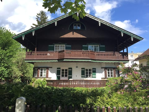 Alpine villa with special flair