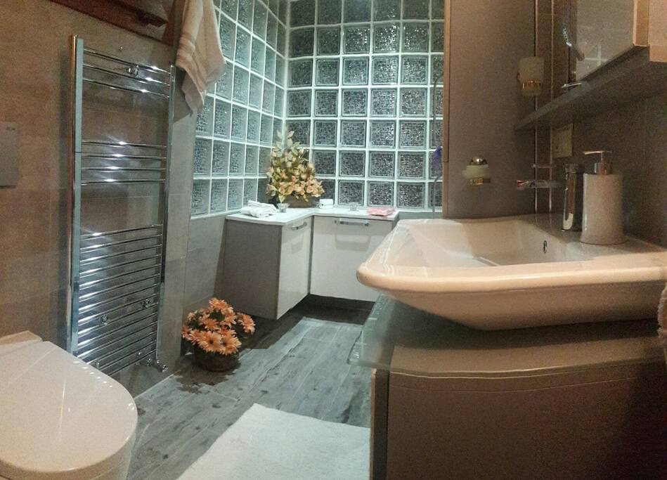 özel küvetli banyo