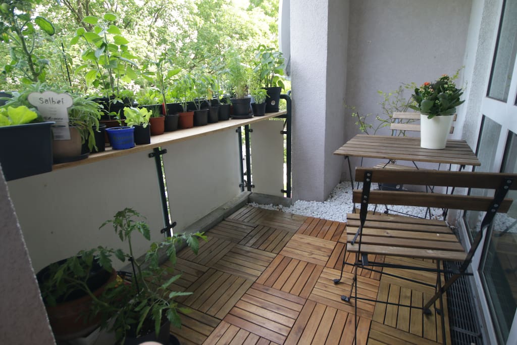 Der Balkon auf dem ihr auch Frühstücken könnt