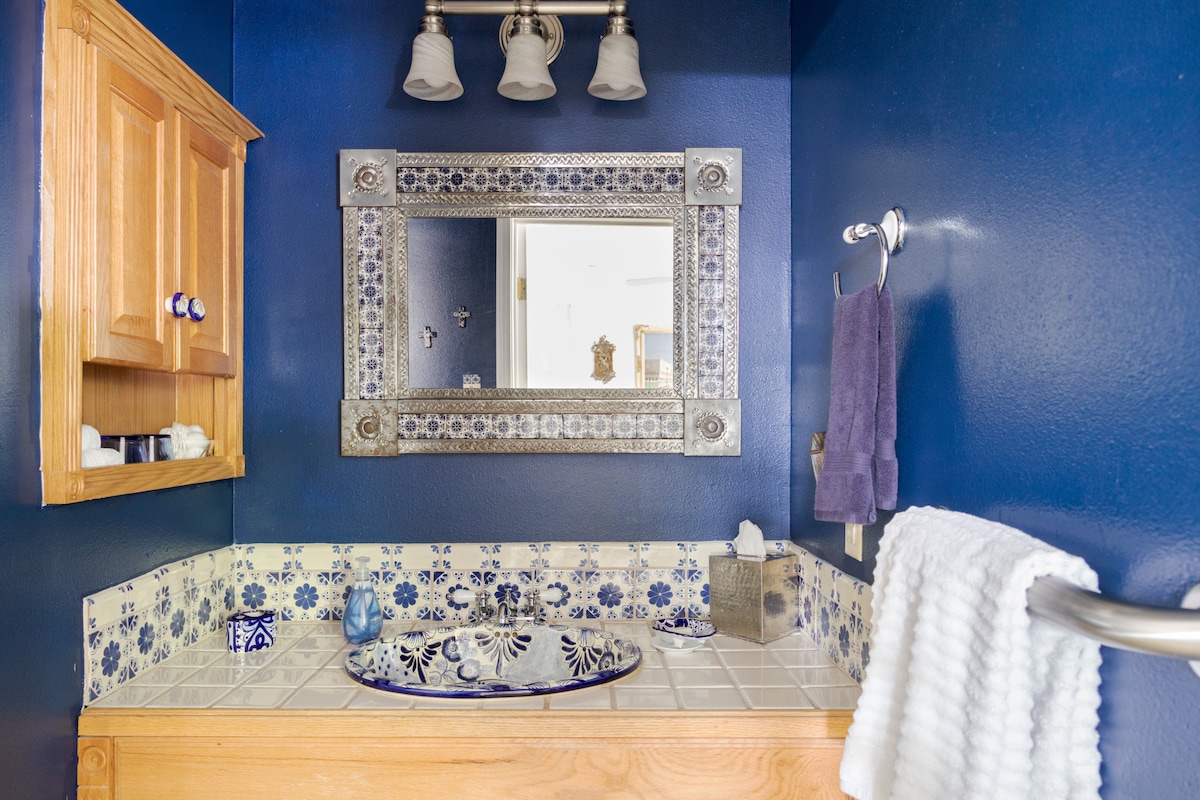 Glamorous & Private SoCo suite
