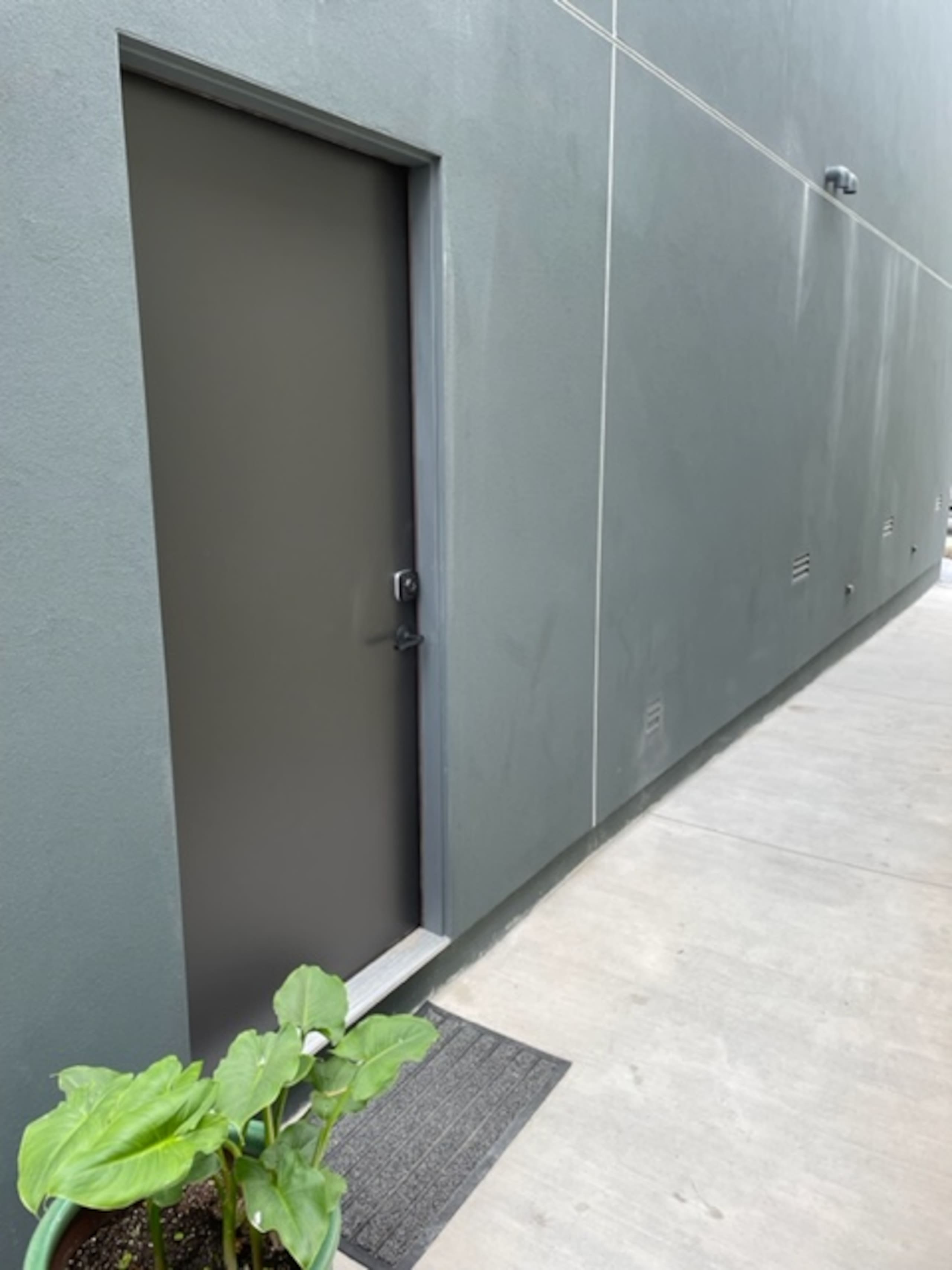 Modern Safe 1Bed and 1Bath Apt w/ Private Entrance - Image 14