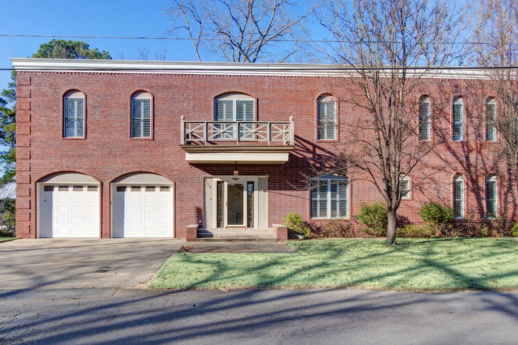 Perfect vacation getaway on Lake Hamilton. - Houses for ...