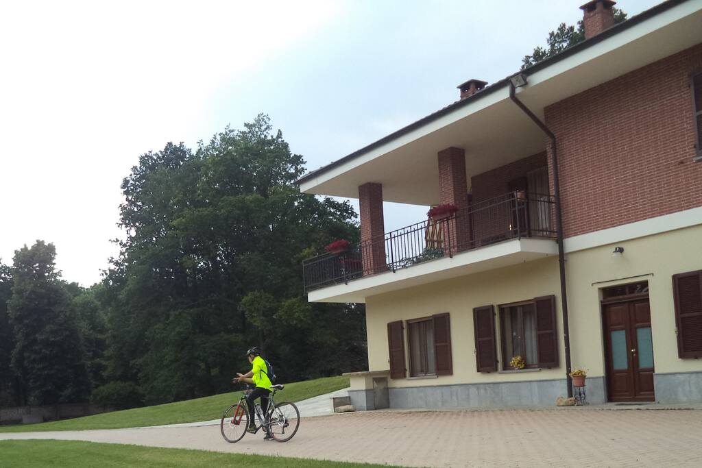 escursioni a piedi ,in bici a cavallo.....