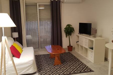 NissaLaBella Mer Air Condit WIFI Netflix Parking