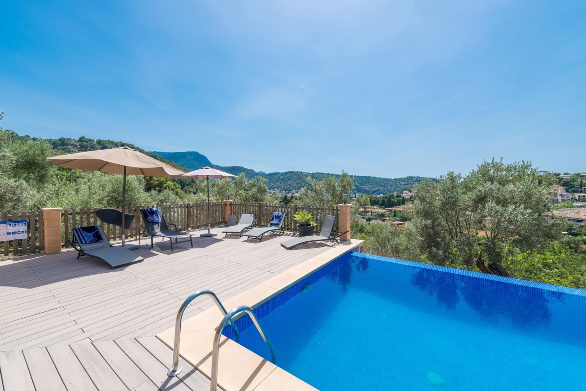 Casa „Can Tamany“ mit Bergblick, Gemeinschaftspool, Garten und WLAN