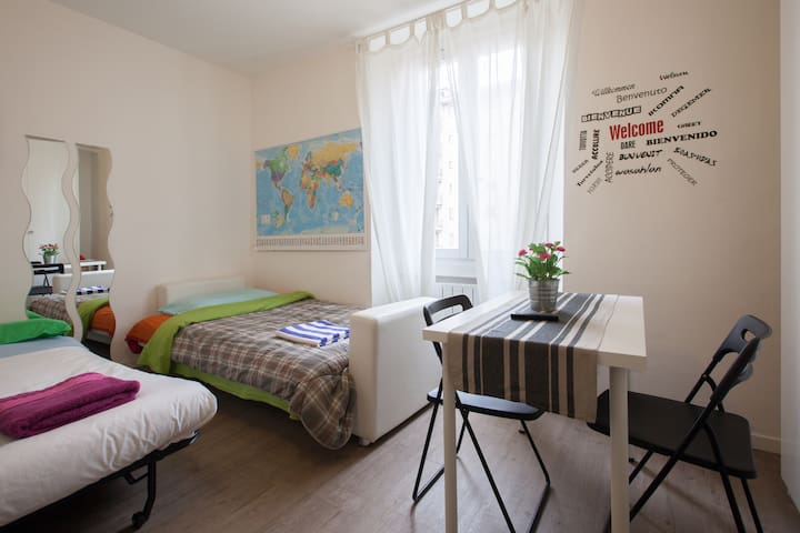 Navigli studio flat with air conditioning