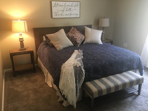 a cozy, quiet, rural hideaway close to everything3