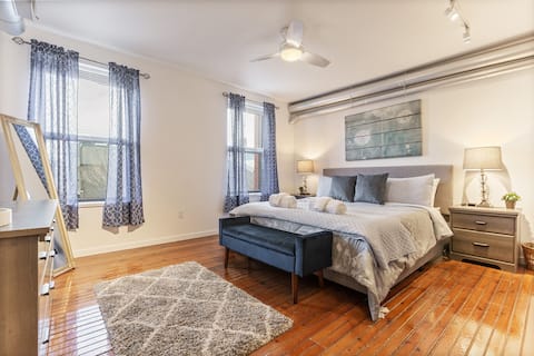 Charming Apartment Old City Free Parking W/D 33
