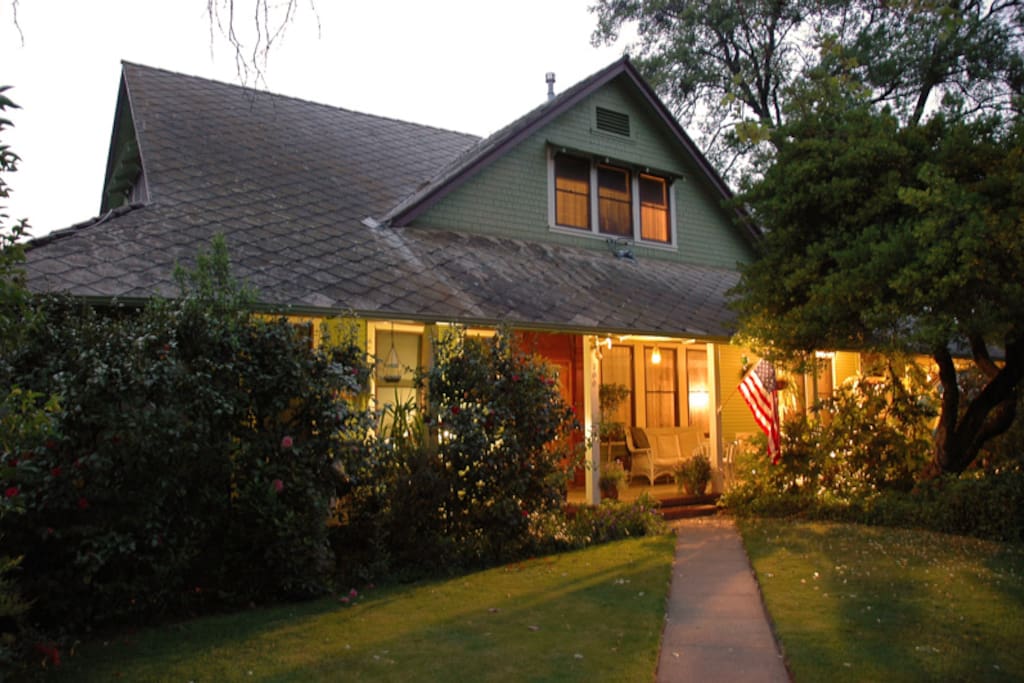 A 1904 Victorian Farmhouse Style home downtown Sonora
