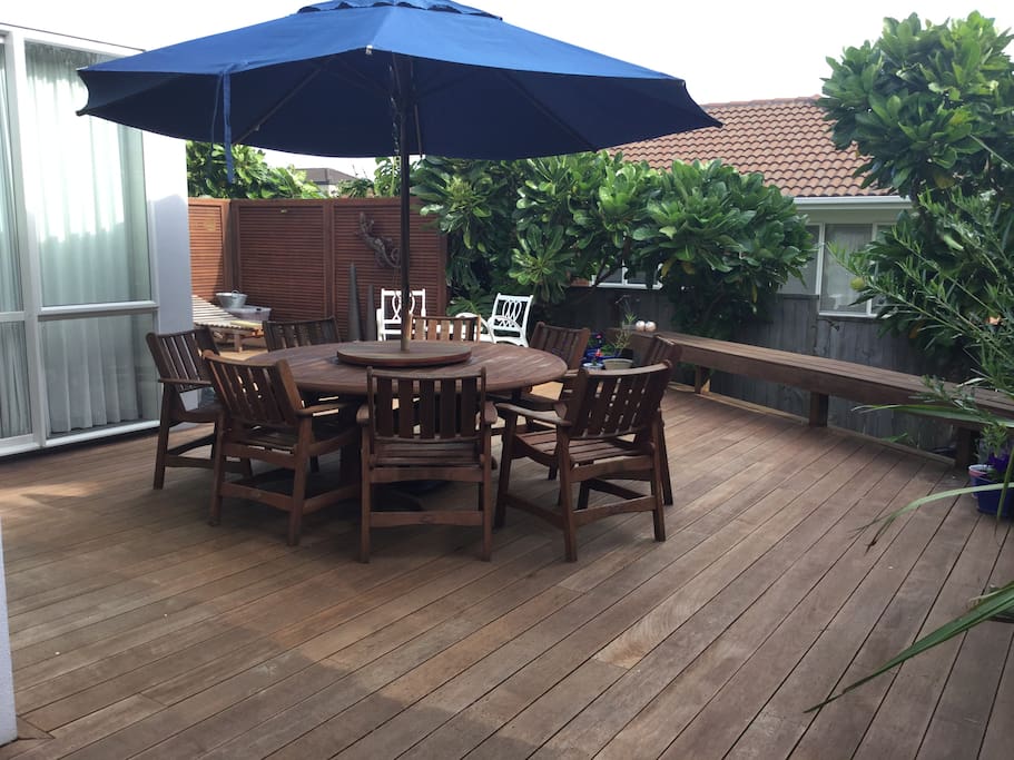 large sunny outdoor area
