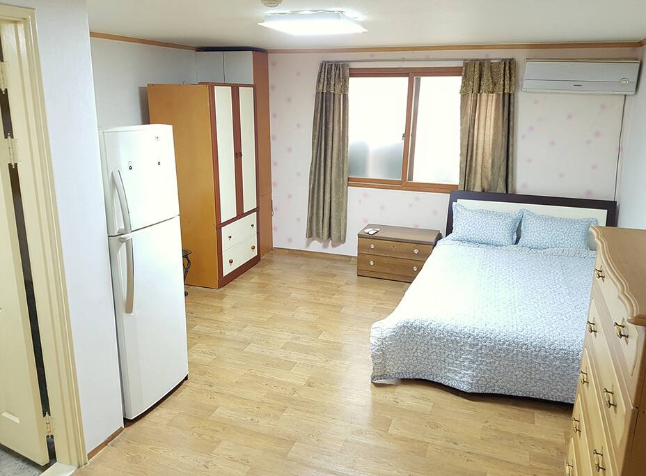 refrigerator,air conditioner