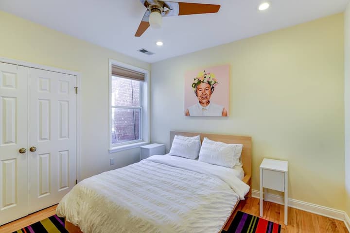 "เครื่องนอนยอดเยี่ยมและเตียงนอนสบายมาก" ไรอันมีนาคม 2017