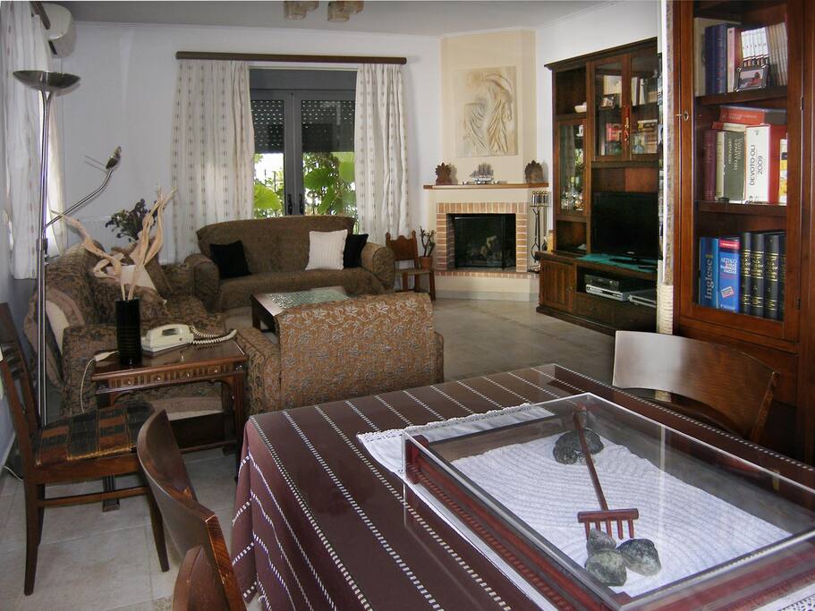 The living room with the fireplace
