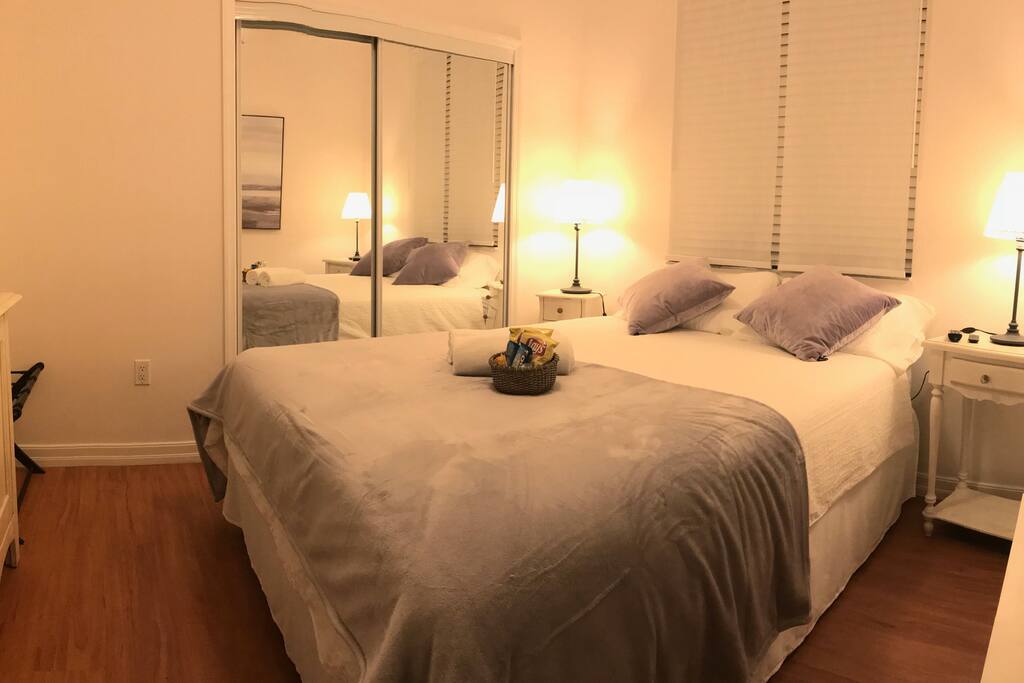 Cozy Queen Bed, Quiet Ceiling Fan, HBO, Amazon, Hulu & Netflix.