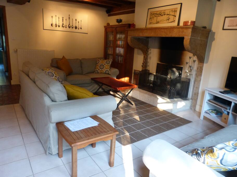 The sitting room as you come through the front door