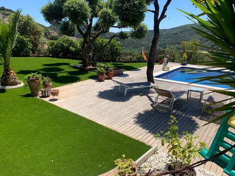 Spectacular house near barcelona with views