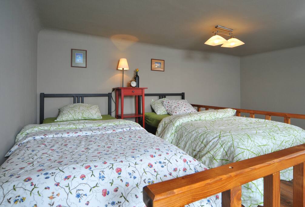 BEDROOM WITH DOUBLEBED