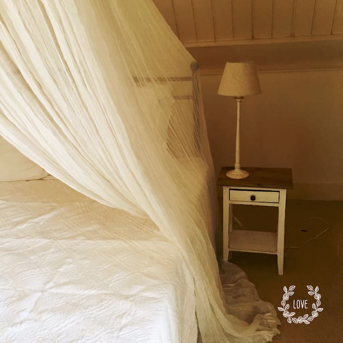 Detail Bed