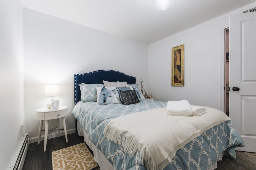 2nd Bedroom - Full bed