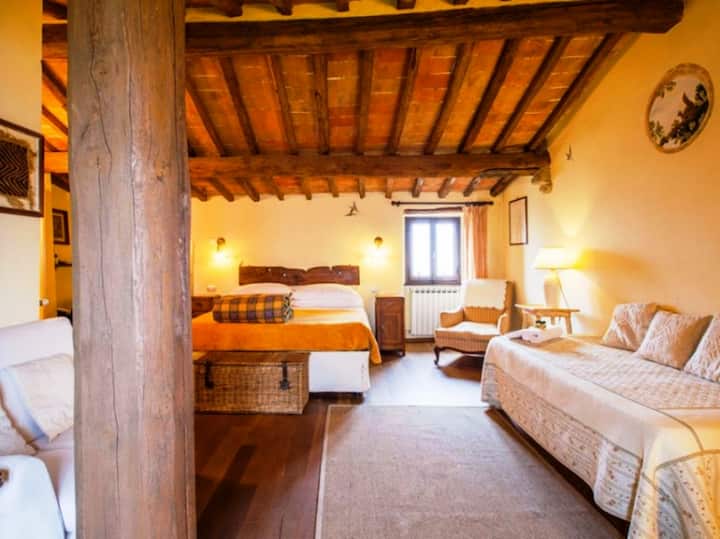 סוויטת ג'וניור "ברטלי" בקומה השנייה