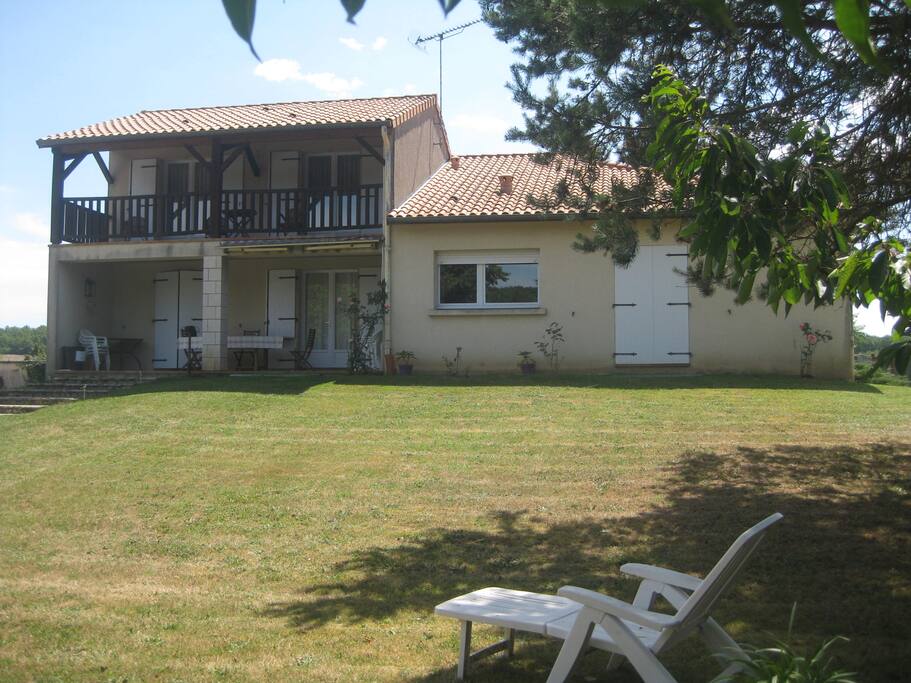 vue coté jardin (sud ouest)
