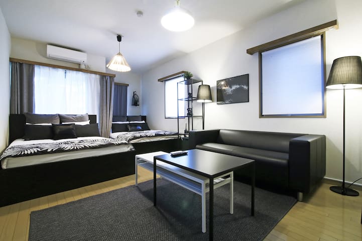 Near Shibuya Crossing & JR Station 5min S103