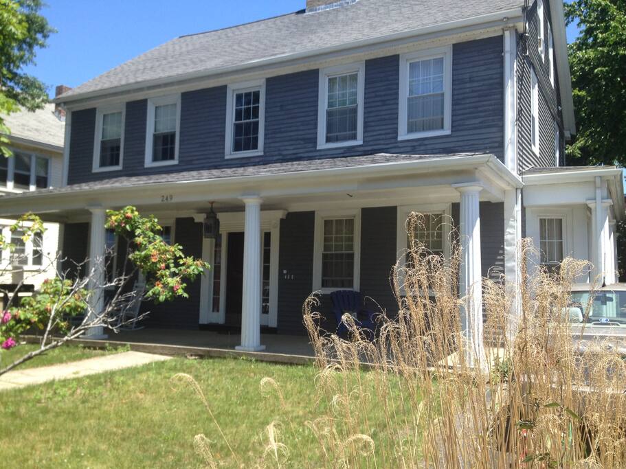 Historic Glover House 1790