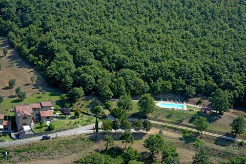 Exclusive villa with pool-Agriturismo Pugnano Alto