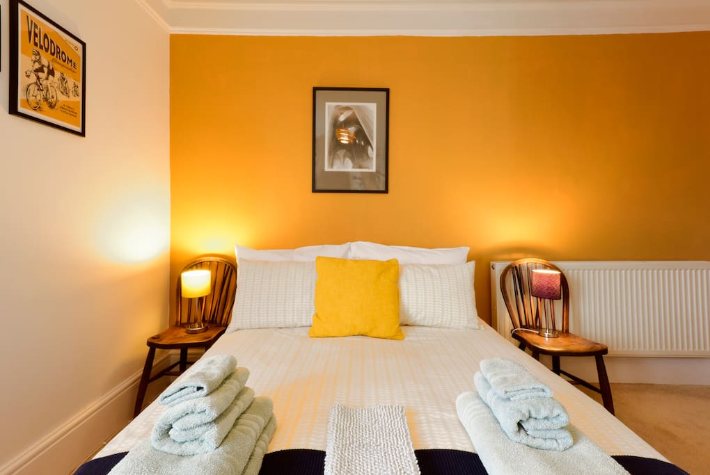 Comfy double bed, choice of pillows