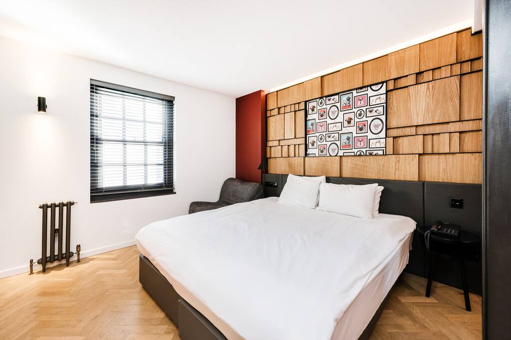 Beautiful Double Bed