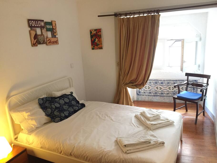 Bedroom with double bed