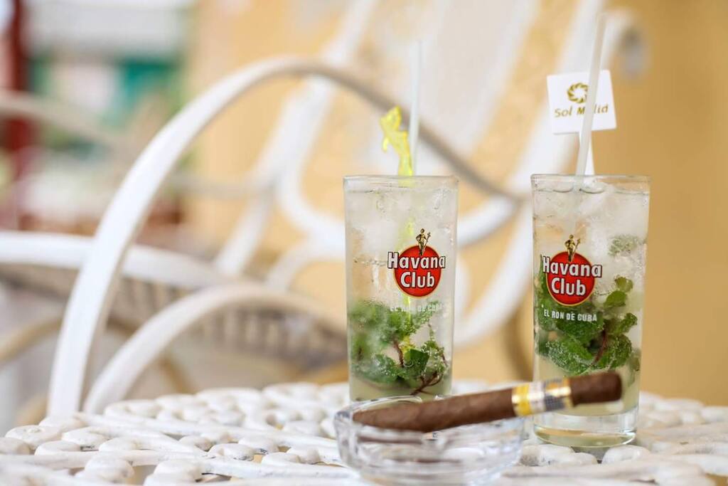 Eapecialidad de la casa mojito cubano